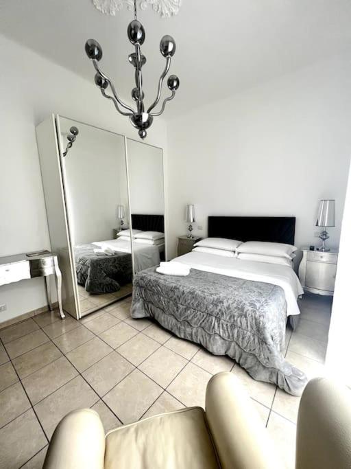 Hotel Virginia Apartaments - Stazione Termini Rome Buitenkant foto