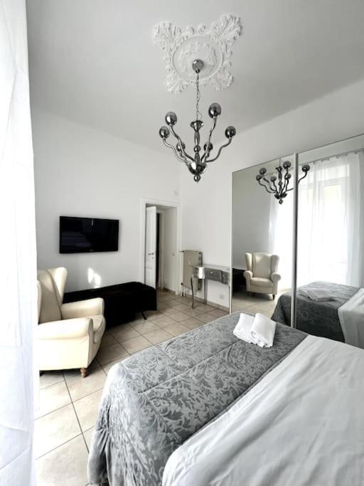 Hotel Virginia Apartaments - Stazione Termini Rome Buitenkant foto