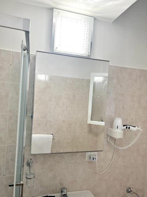 Hotel Virginia Apartaments - Stazione Termini Rome Buitenkant foto